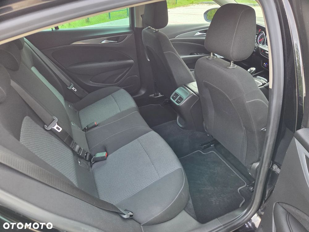 Opel Insignia 1.5 T Innovation S&S Eco - 19