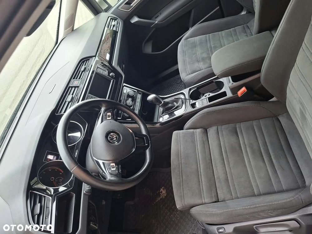 Volkswagen Touran 1.4 TSI (BlueMotion Technology) DSG Highline - 10