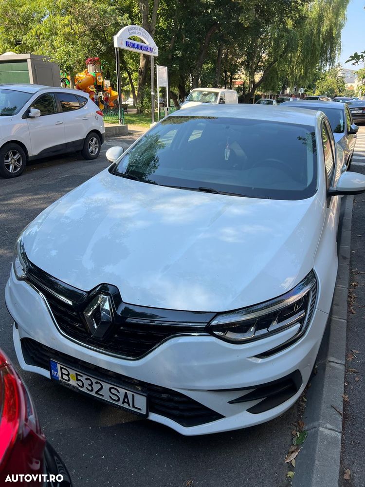 Renault Megane TCe 140 GPF Zen - 2