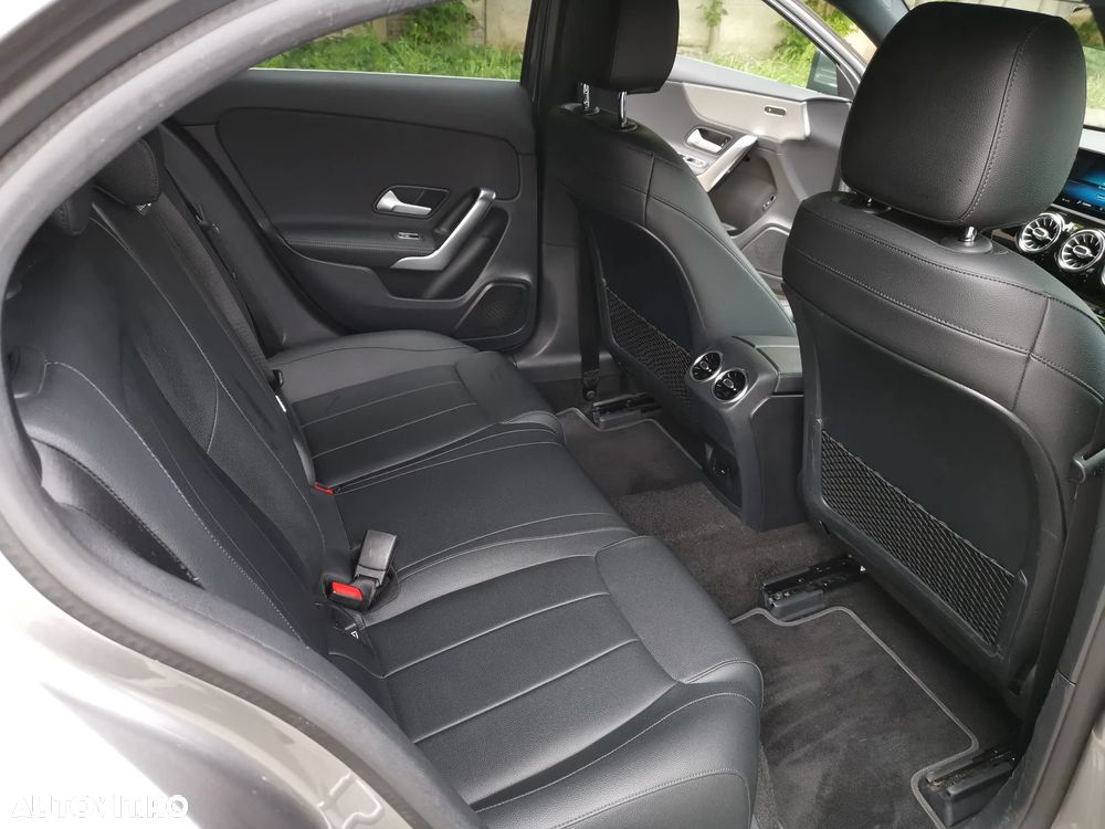 Mercedes-Benz A 250 e Aut. - 12