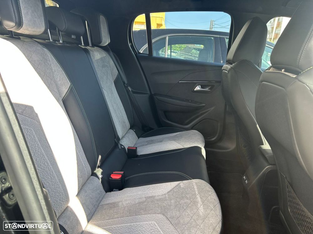 Peugeot e-208 50 kWh GT Pack - 32