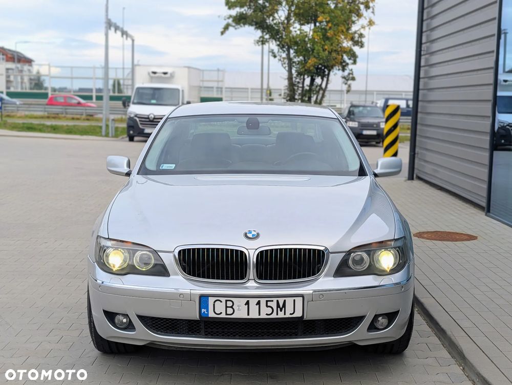 BMW Seria 7 740i - 10