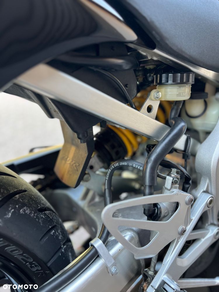 Honda CBR - 9