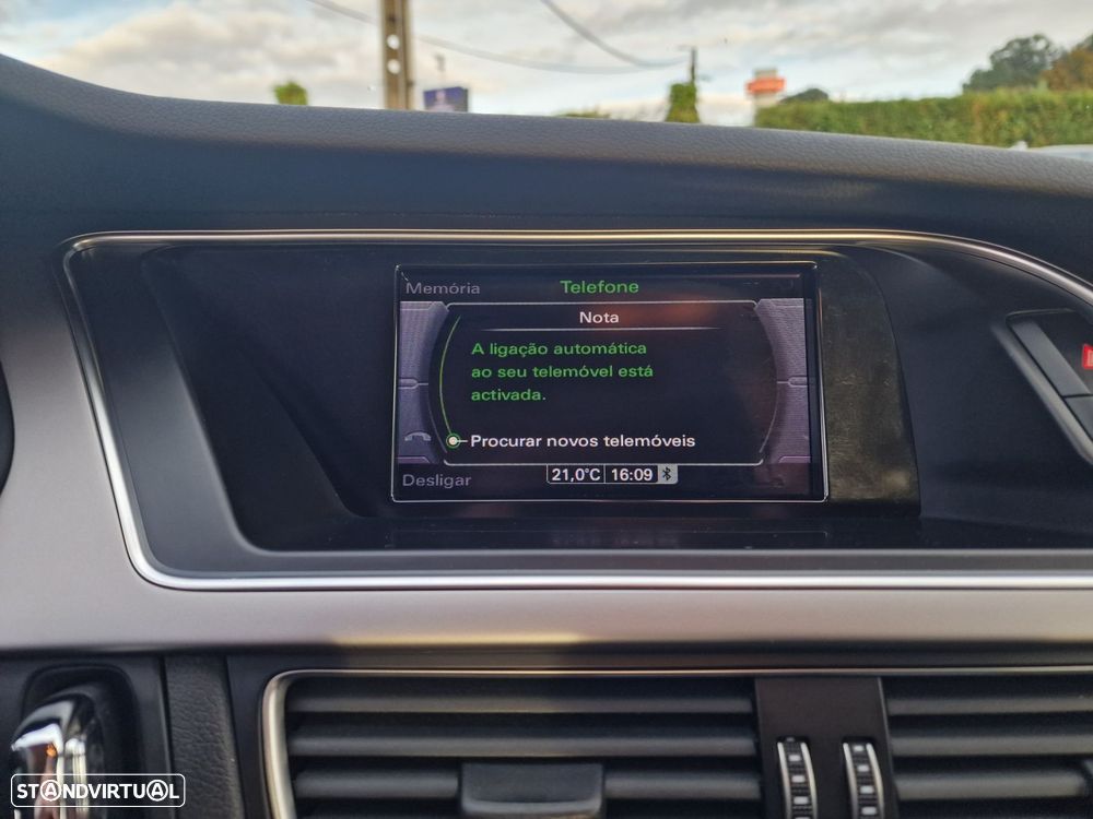 Audi A4 2.0 TDI multitronic Business Line S-line - 32