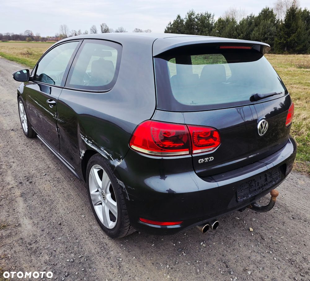 Volkswagen Golf - 14