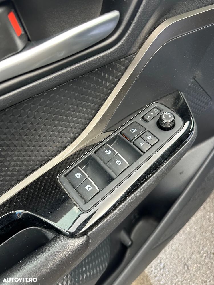 TOYOTA C-HR 2018 — imagine 27