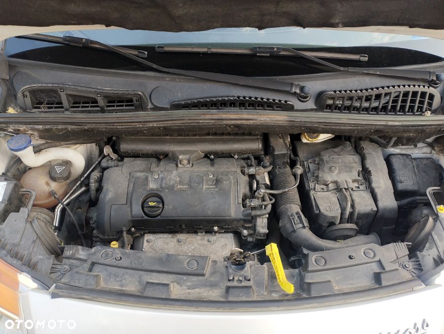 Citroën C3 Picasso VTi 95 Color Selektion - 19