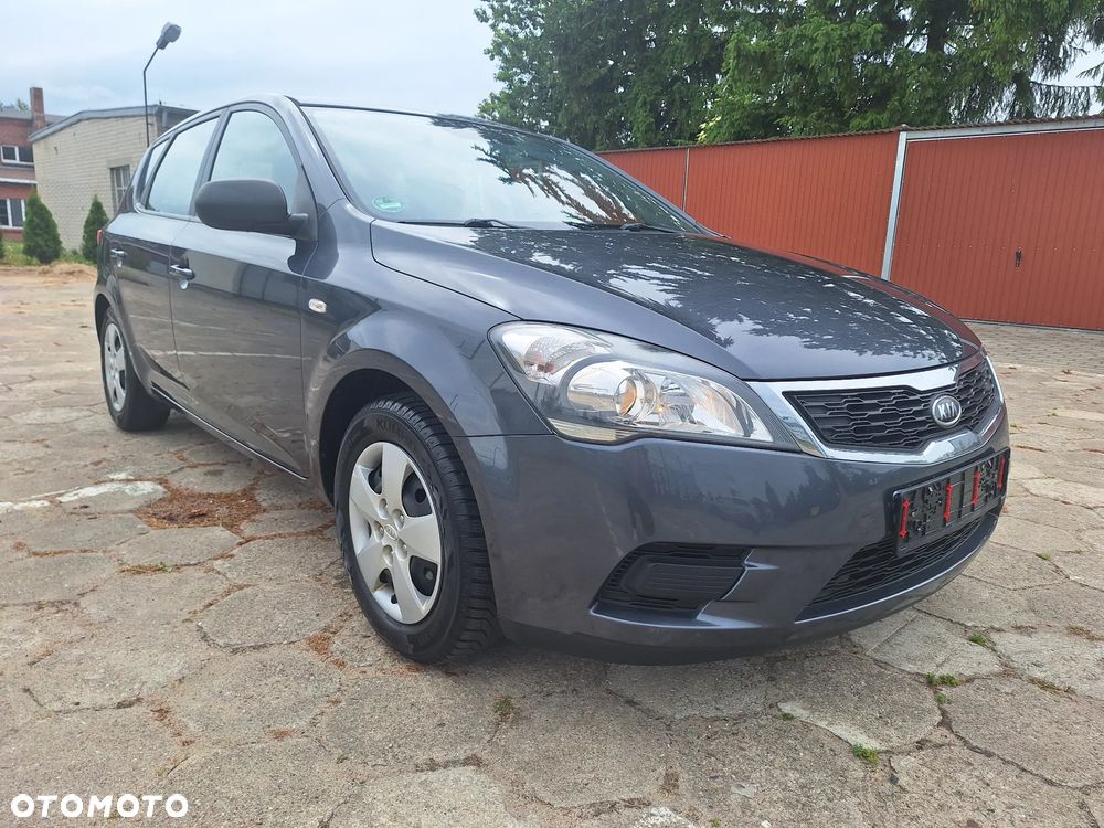 Kia Ceed 1.4 CVVT Spirit - 29