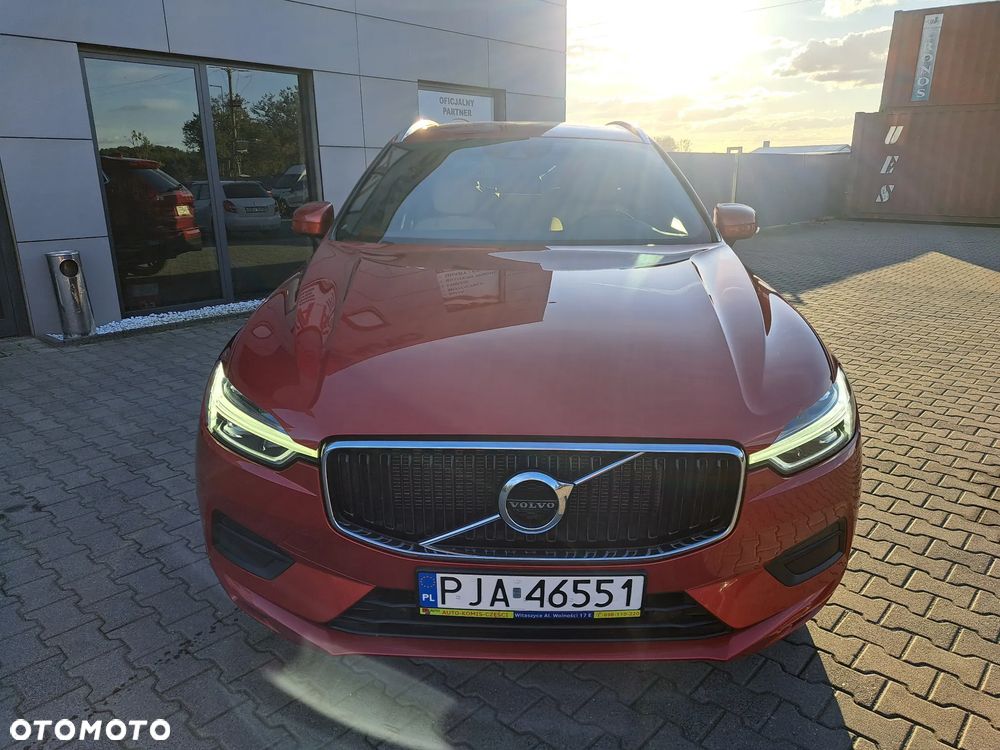 Volvo XC 60 T5 AWD Geartronic Momentum - 3