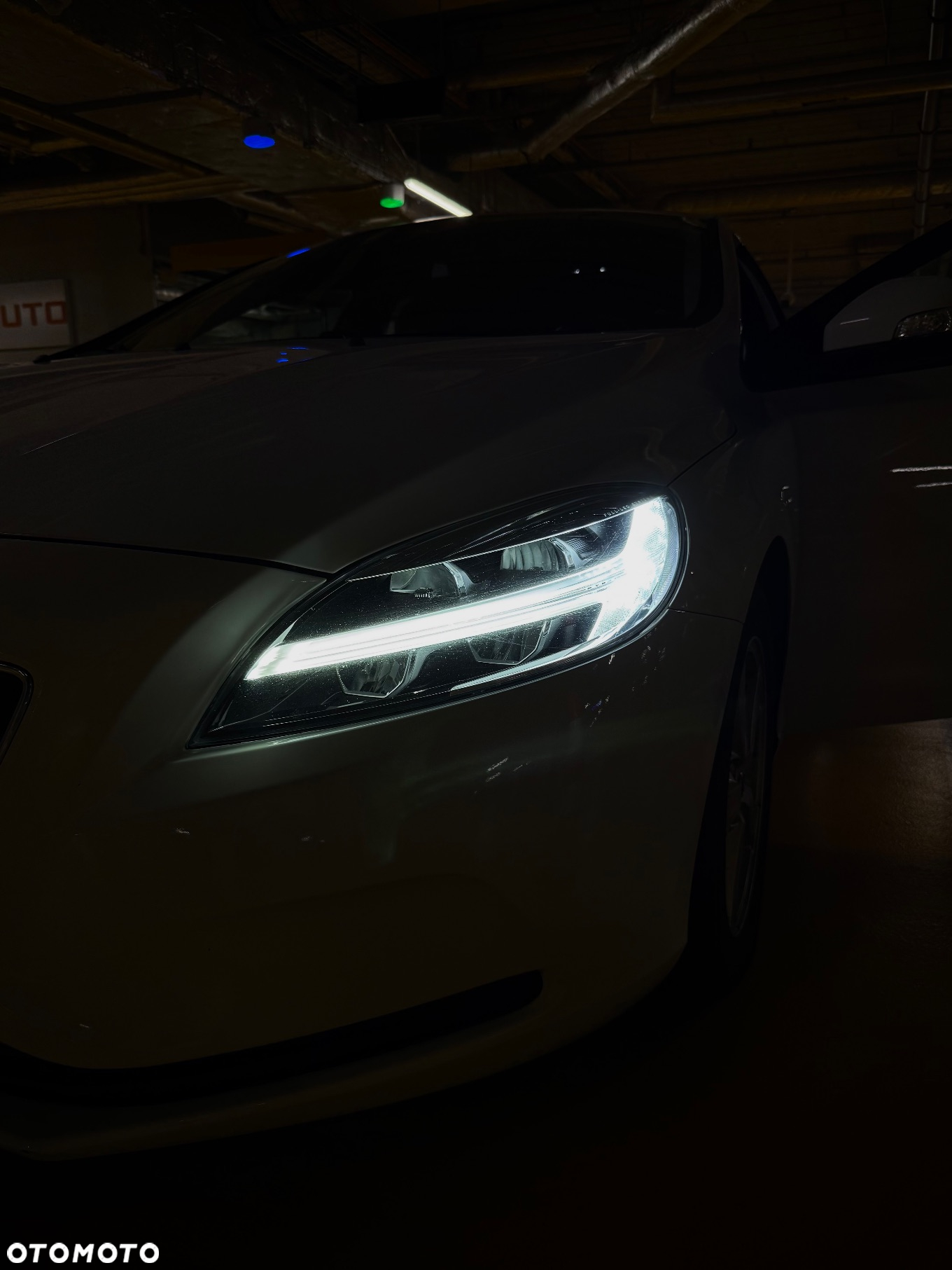 Volvo V40 T3 Drive-E Kinetic - 25