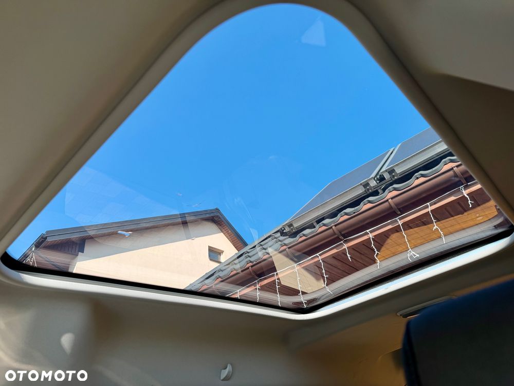 Ford Tourneo Connect Grand - 29