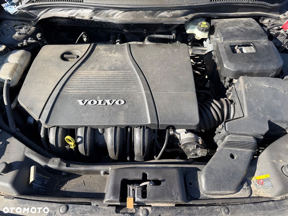 Volvo S40 1.8 - 9