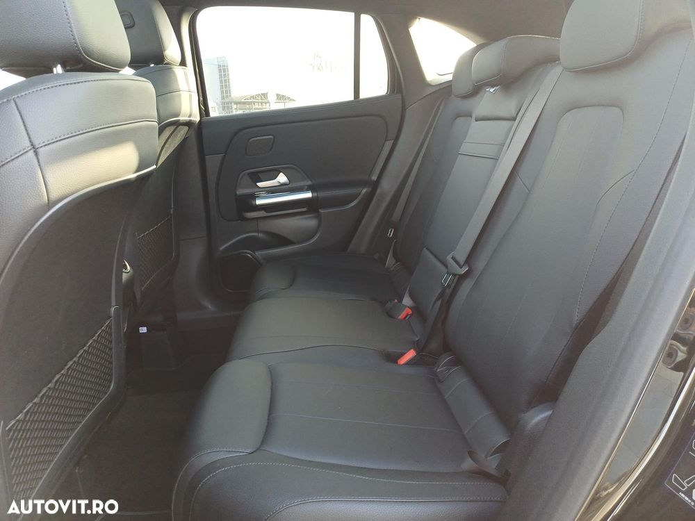 Mercedes-Benz GLA - 26