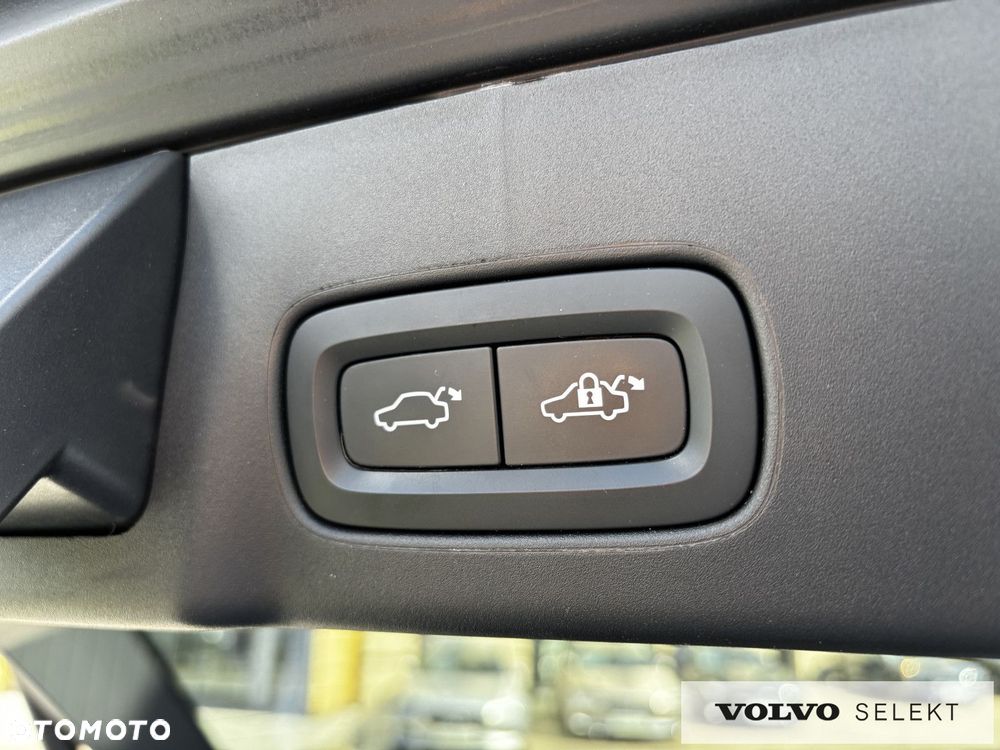 Volvo V90 Cross Country - 21