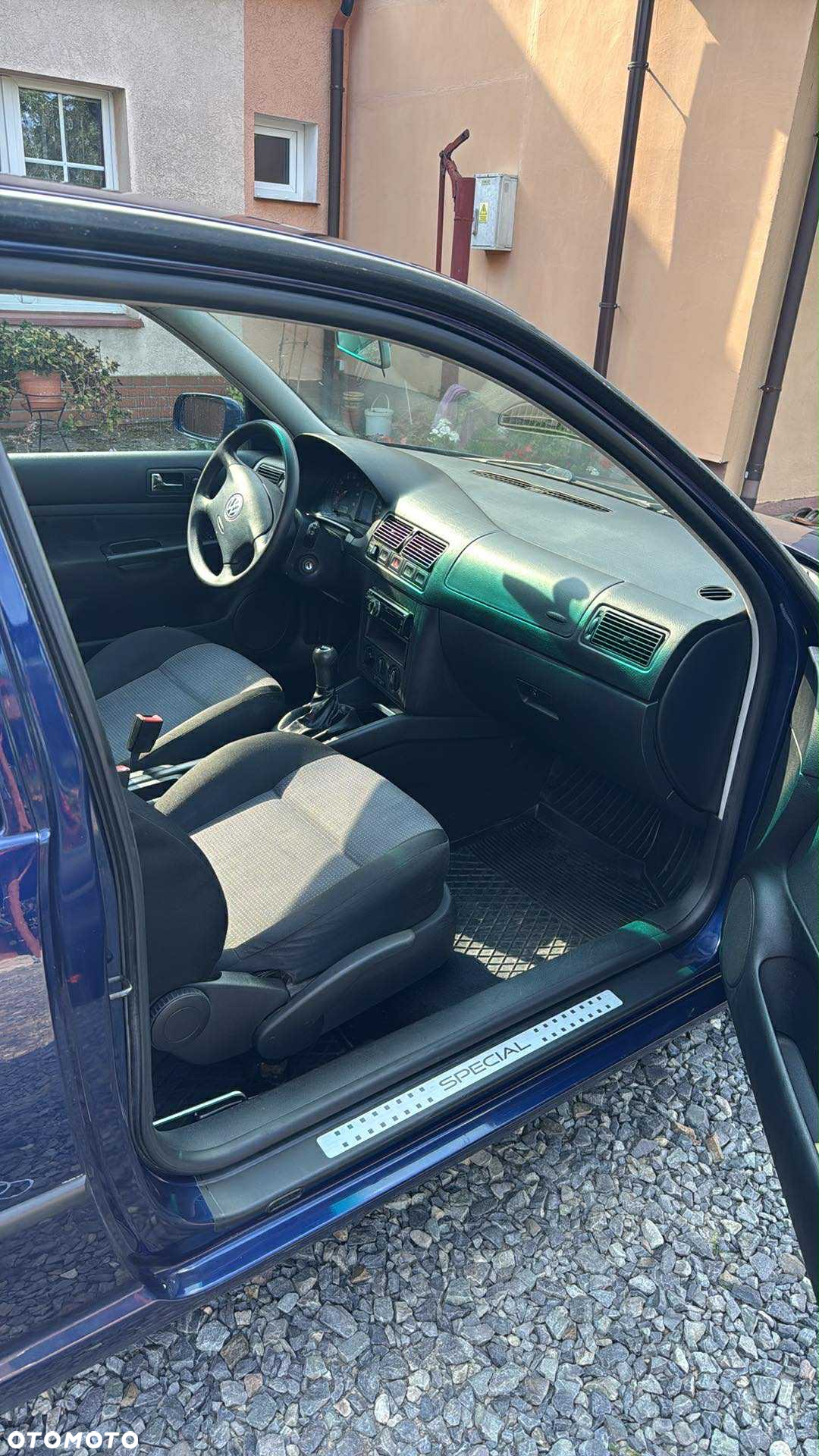 Volkswagen Golf IV 1.6 Basis - 3