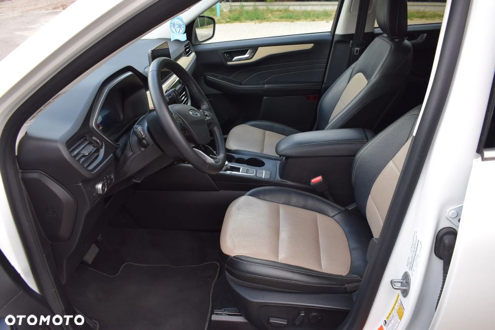 Ford Escape 2.0 EcoBoost AWD Titanium - 12