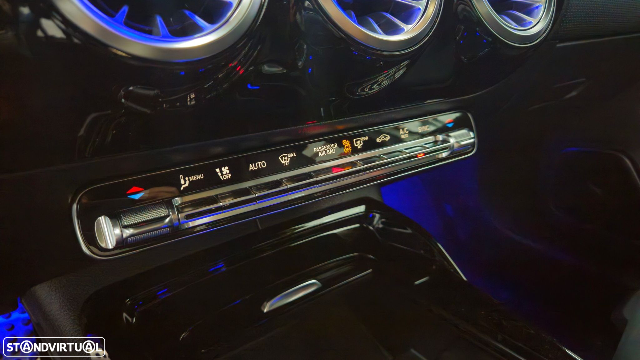 Mercedes-Benz A 35 AMG Limousine 4Matic - 25