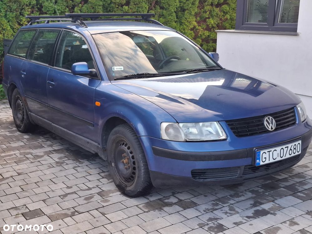 Volkswagen Passat 1.9 TDI Highline - 12