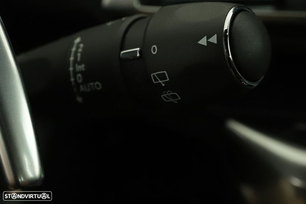 Peugeot 3008 1.6 Hybrid Allure e-EAT8 - 15