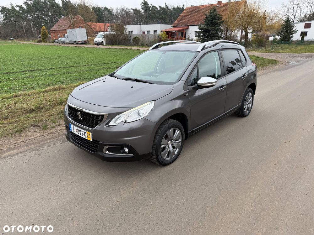 Peugeot 2008 PureTech 82 Urban Move - 1