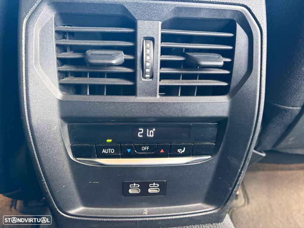 BMW 330 e Auto - 32