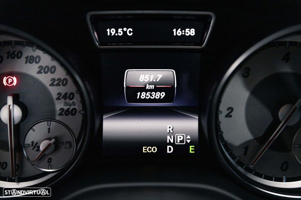 Mercedes-Benz CLA 220 CDI AMG Line Aut. - 28