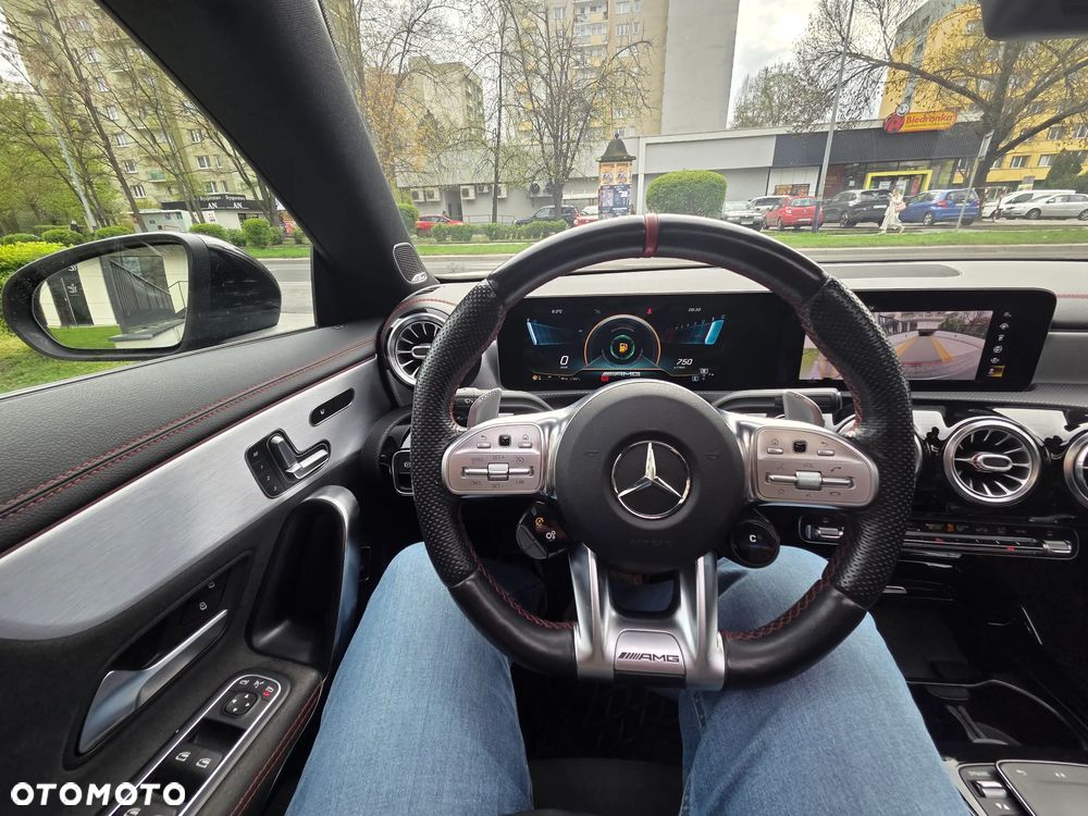 Mercedes-Benz CLA - 25