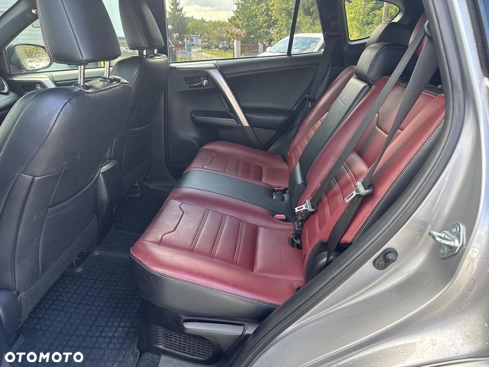 Toyota RAV4 - 13