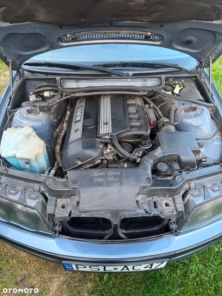 BMW Seria 3 320i - 12