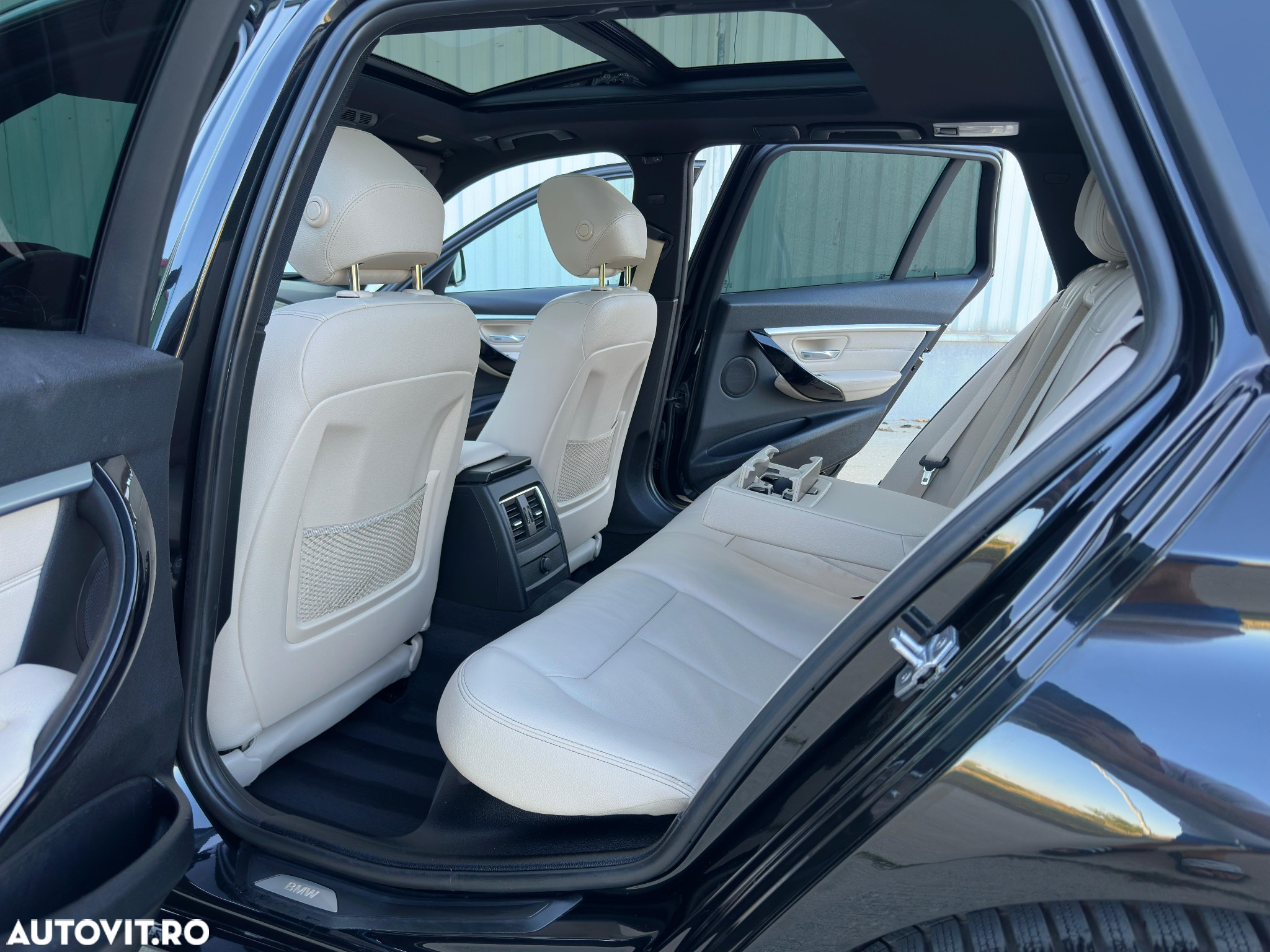 BMW Seria 3 320d Touring Aut. Edition Luxury Line Purity - 25