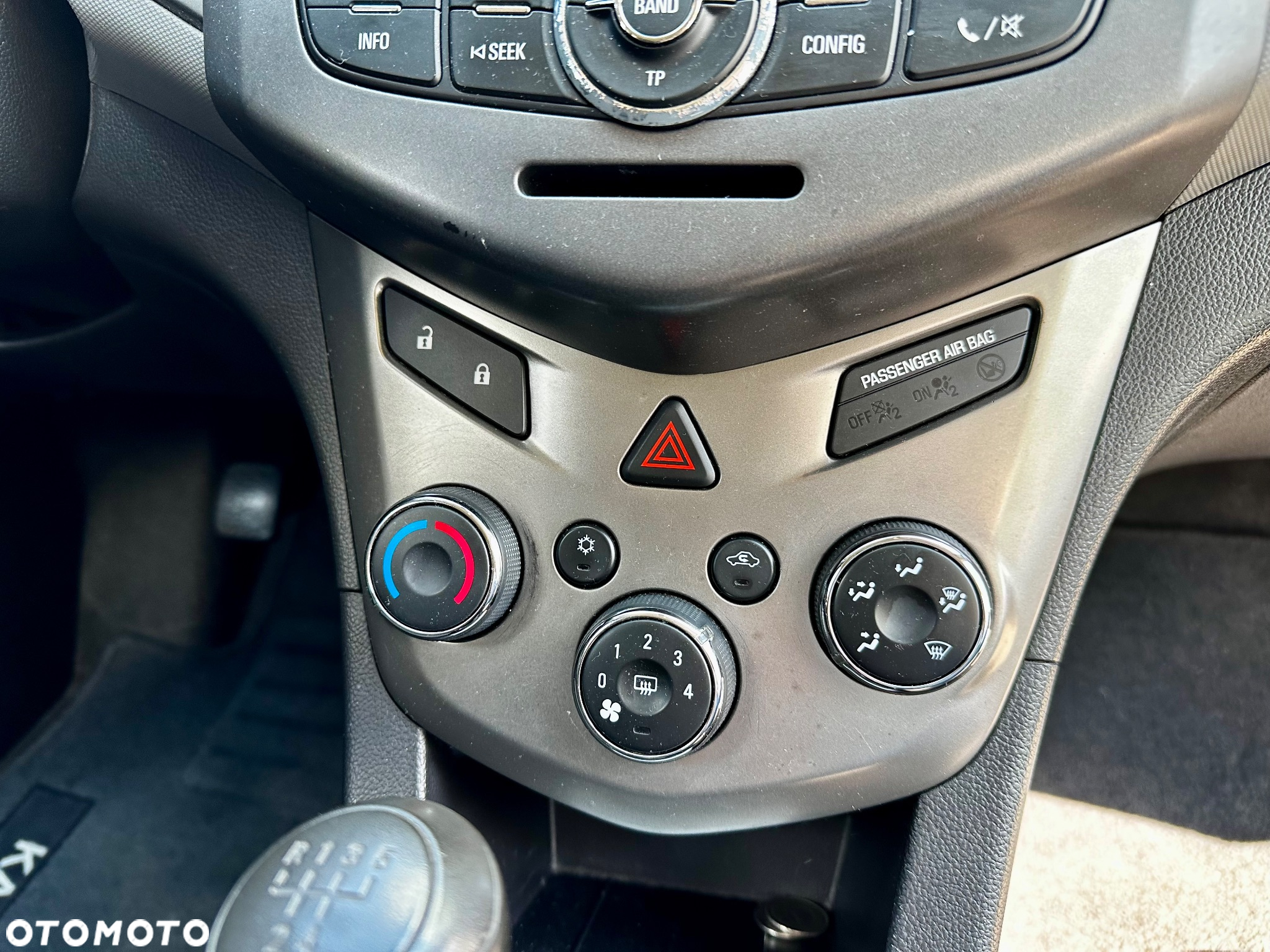 Chevrolet Aveo 1.2 LS - 19