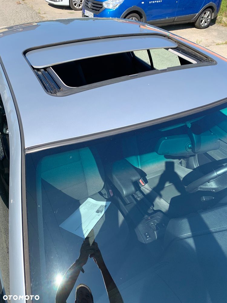BMW Seria 3 318i - 28