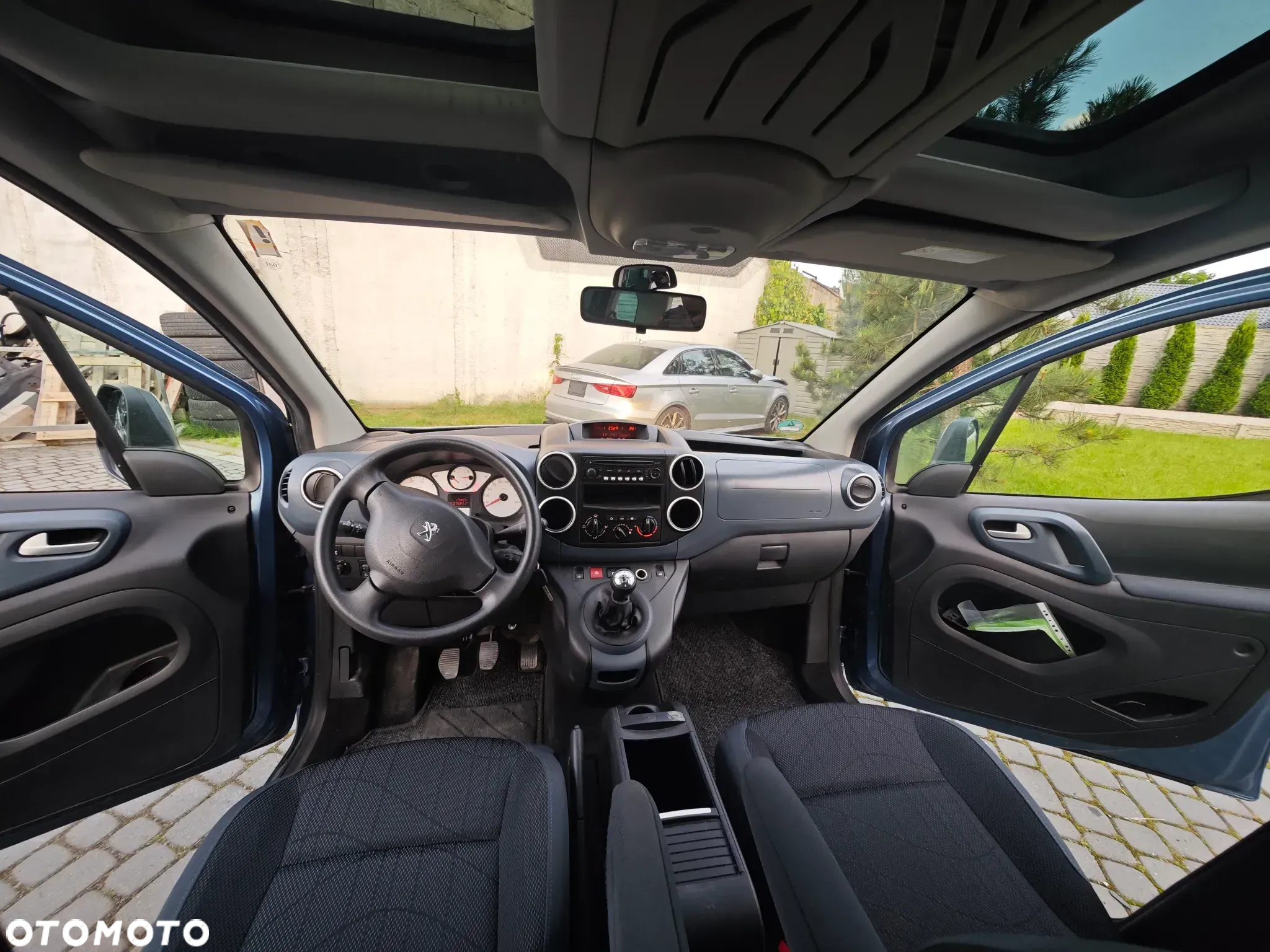 Peugeot Partner Tepee 110 Family - 11