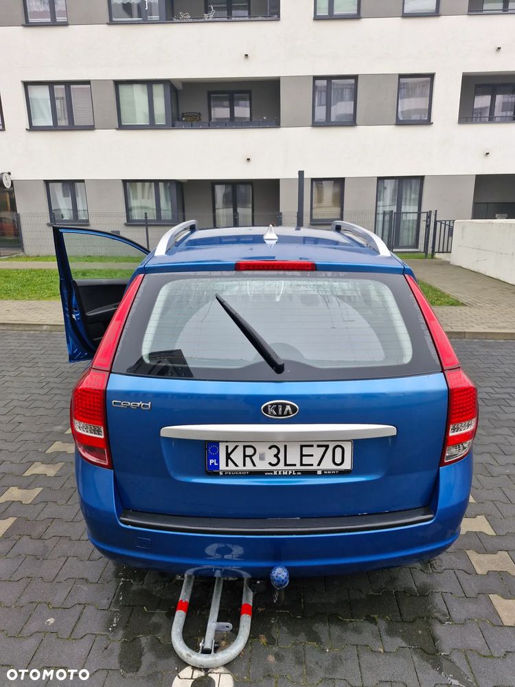 Kia Ceed 1.4 CVVT Attract - 1