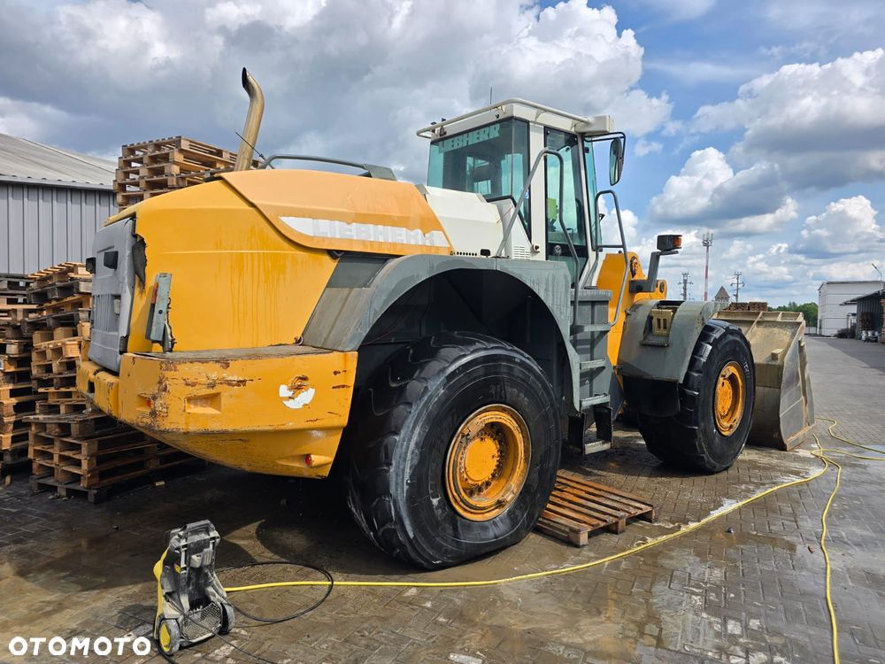 Liebherr L564 - 3