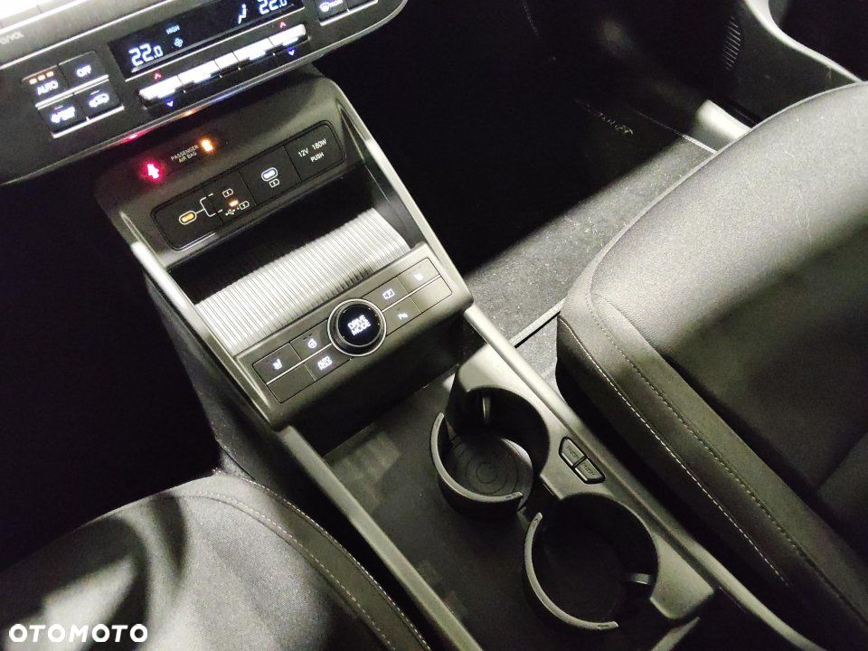 Hyundai Kona - 16