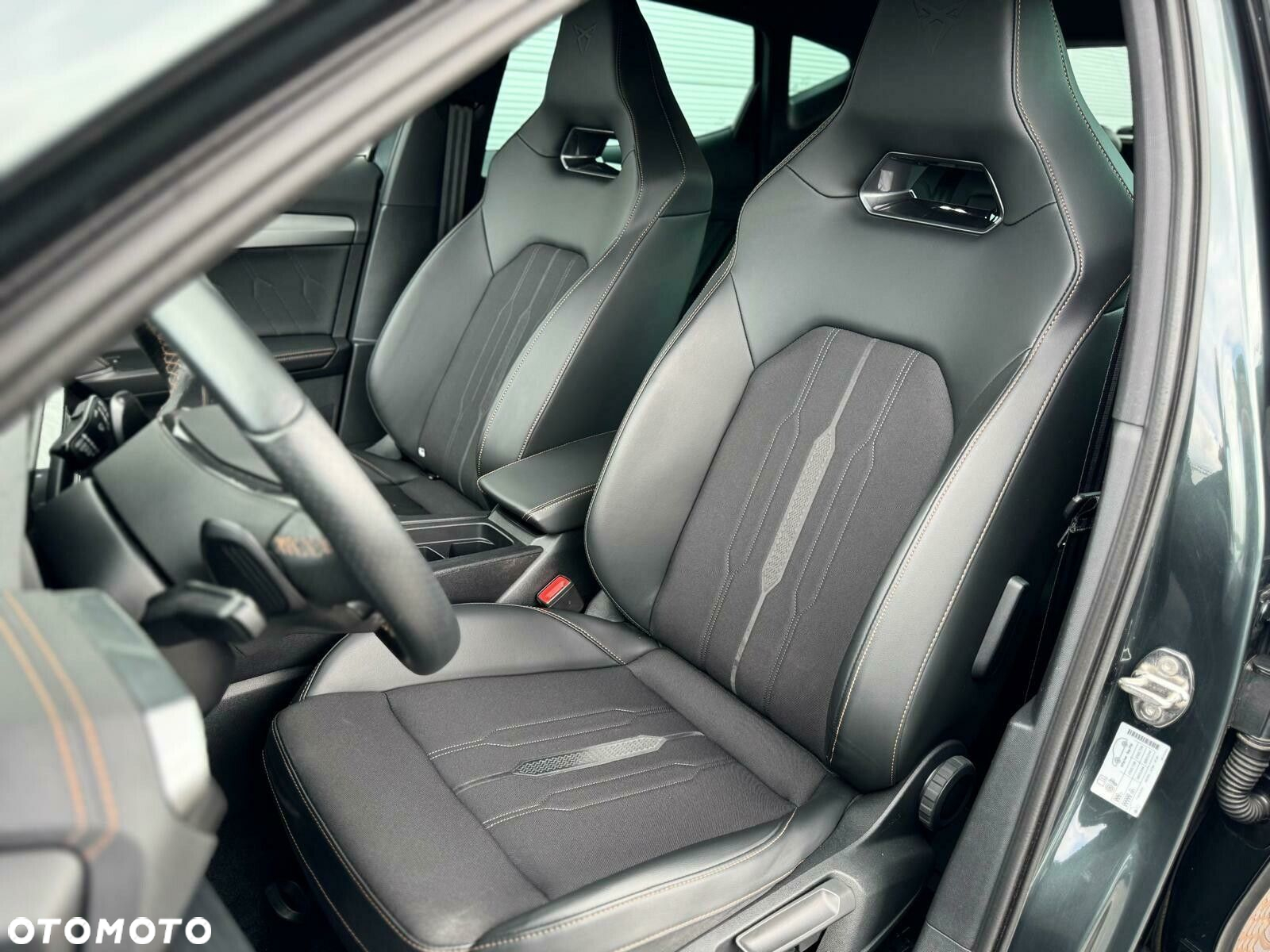 Cupra Formentor 2.0 TSI 4Drive VZ DSG - 32