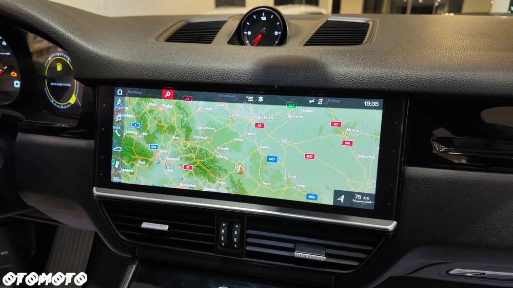 Porsche Cayenne S - 38