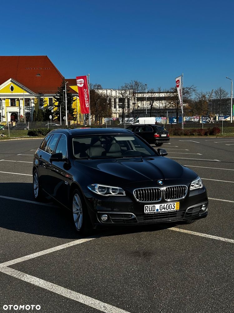 BMW Seria 5 520d Touring Luxury Line - 1