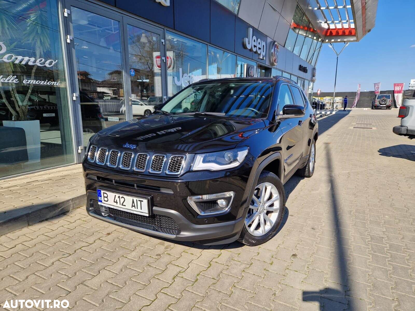 Jeep Compass - 2