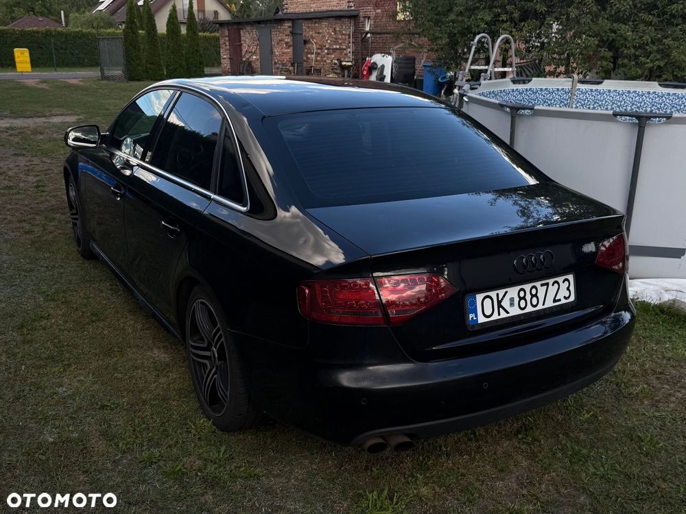 Audi A4 Limousine - 6