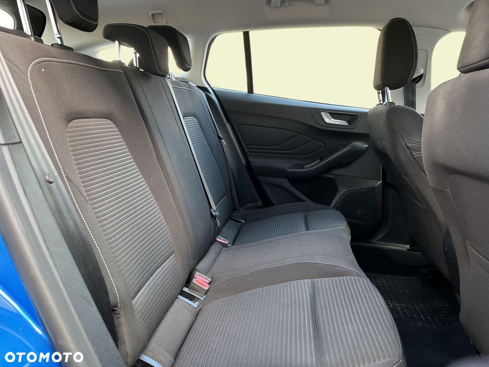 Ford Focus - 17