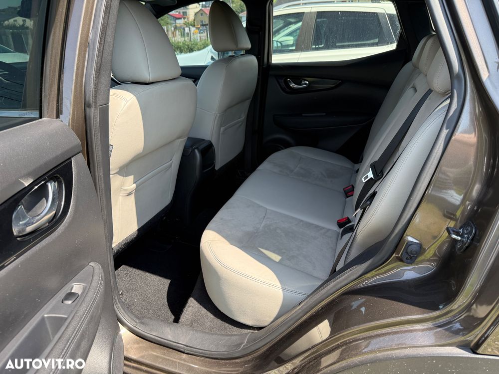 Nissan Qashqai 1.6 DCI TEKNA+ - 8