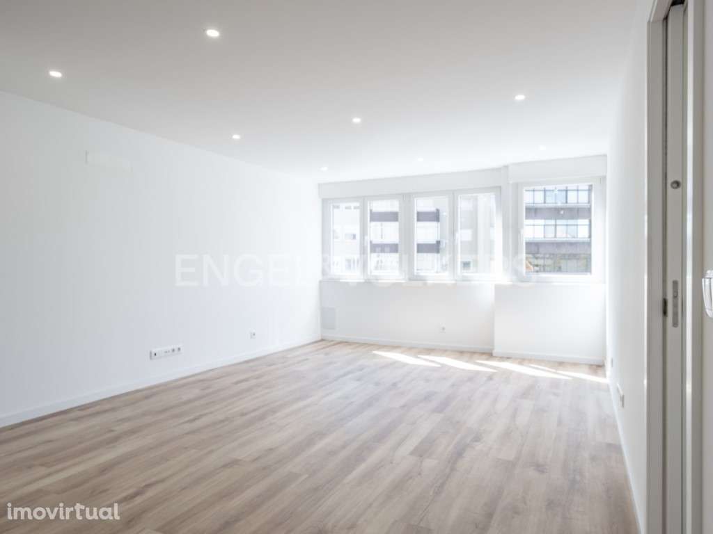 T3 no Lumiar com garagem - Grande imagem: 2/25