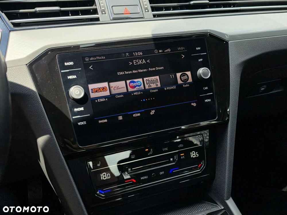 Volkswagen Passat - 14