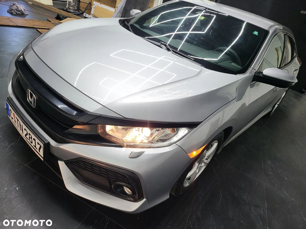 Honda Civic 1.0 i-VTEC Turbo CVT Comfort Sport - 17