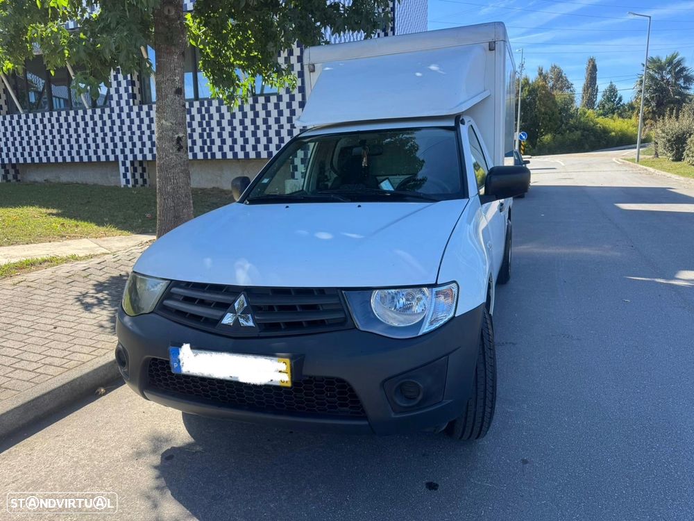 Mitsubishi L200 C/Caixa Isotérmica - 1