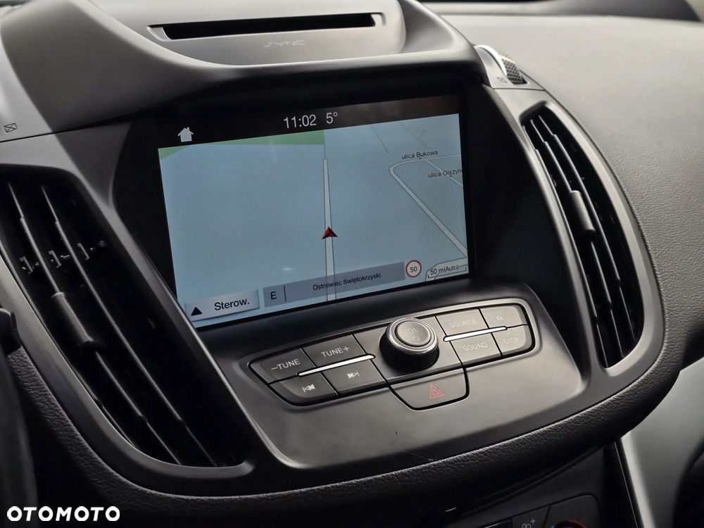 Ford Kuga 1.5 EcoBoost 2x4 Titanium - 8