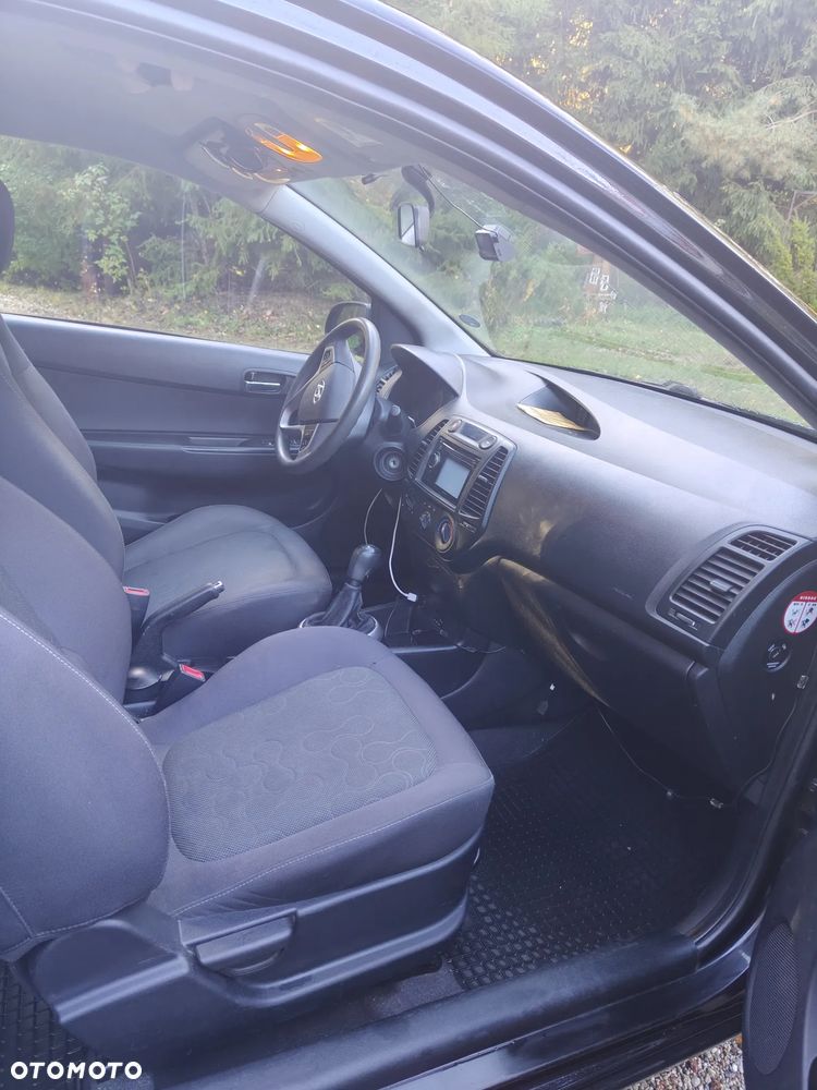 Hyundai i20 1.4 CRDi Comfort EU5 - 10