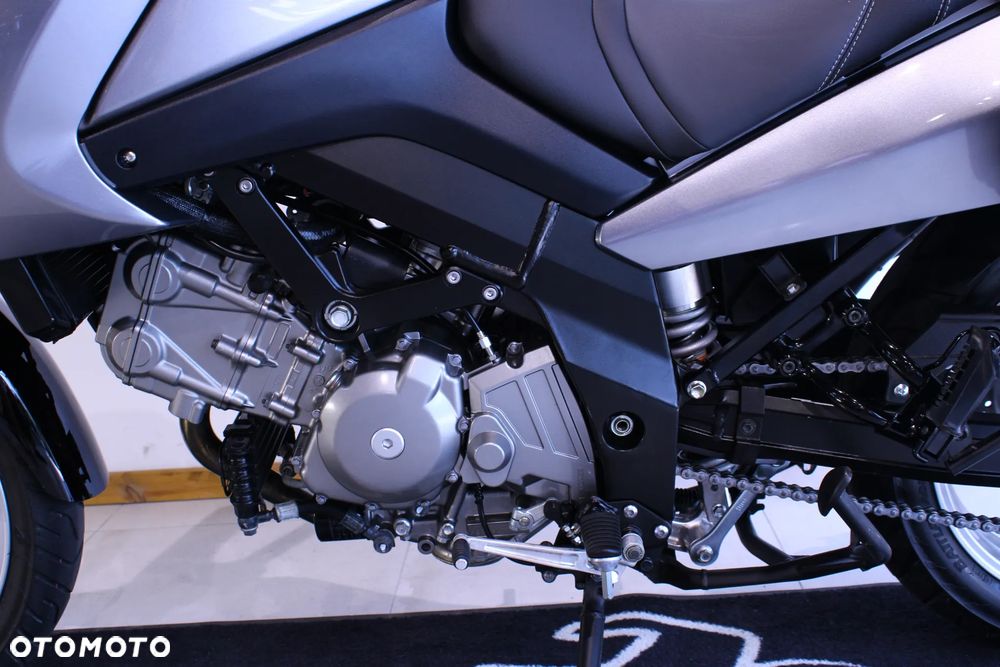 Suzuki DL - 25
